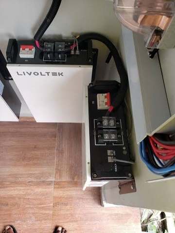 Solar Inverter & Battery System